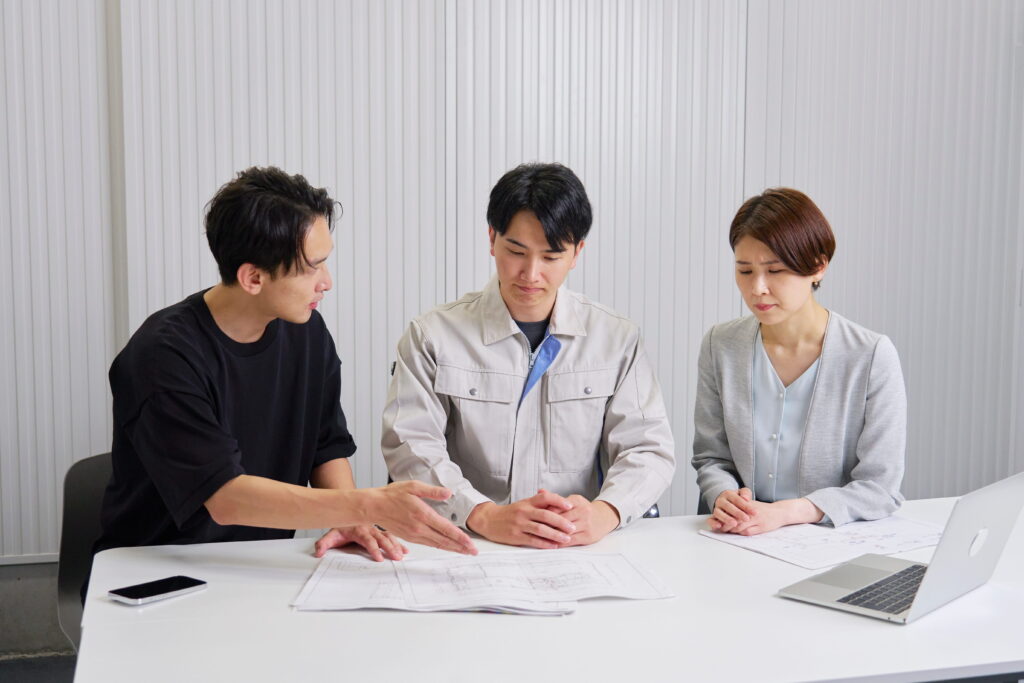 二級建築士から始めるキャリアパス！ステップアップの道筋と成功の秘訣のアイキャッチ画像